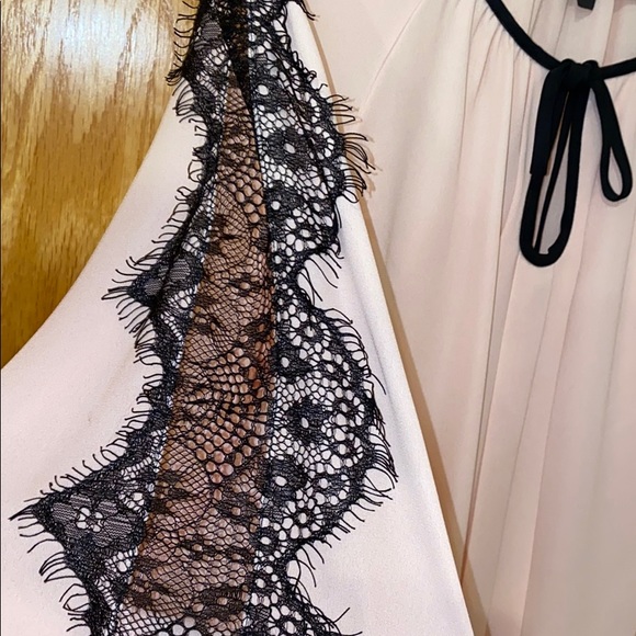 silky pink blouse - Picture 2 of 3